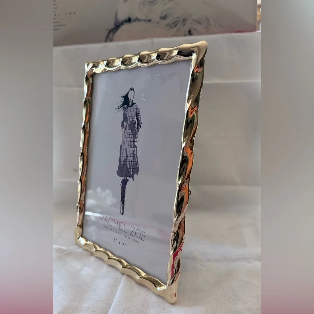 Rachel Zoe Elegant Gold Frame for 5x7 photo